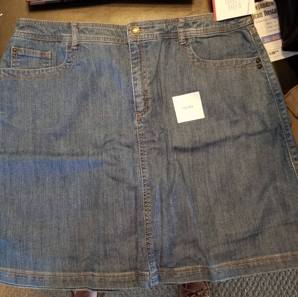 Jean Skort